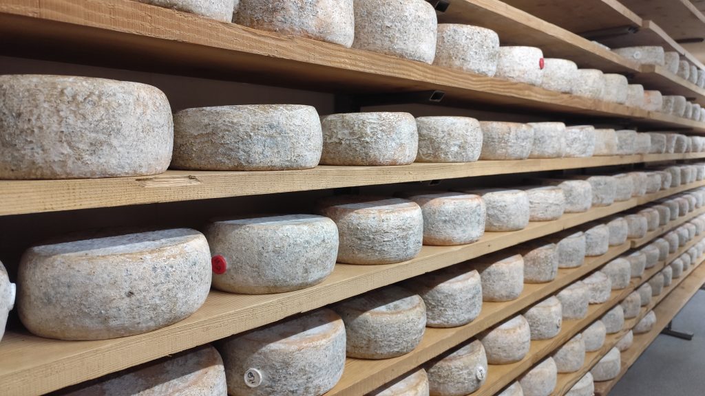 Produzione di salumi in Val di Susa